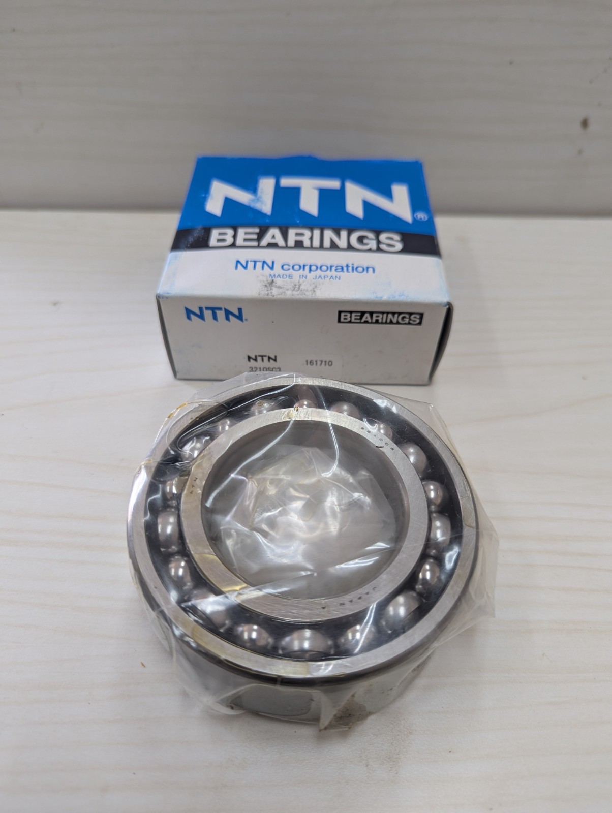 NTN 3210SC3 / 3210 C3 Double-Row Angular Contact Ball Bearing 50 X 90 X 30.2 mm
