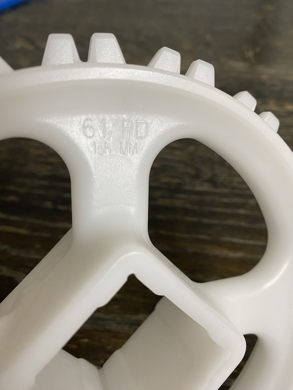 INTRALOX Series 900 6.1″ Acetal 18T Sprocket 1.5″Square Bore EZ Clean