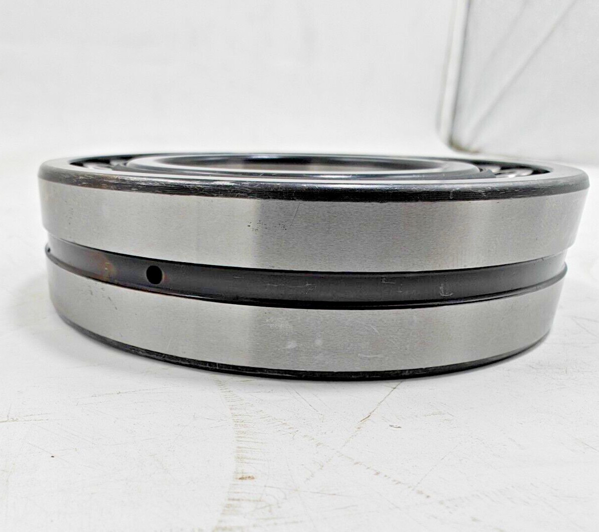 NSK 22212EAE4C3 Spherical Roller Bearing; 22212 EA E4 C3 60x110x28 mm JAPAN