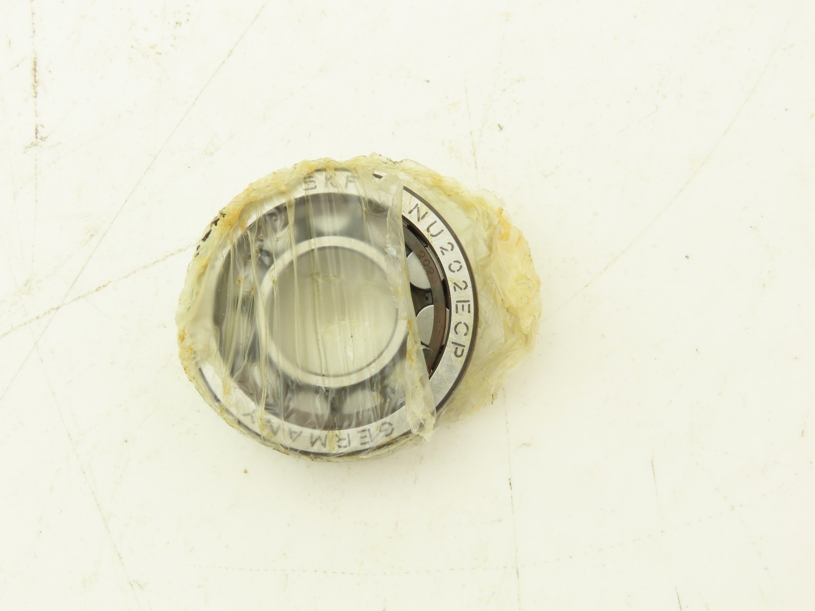 SKF NU 202 ECP Cylindrical Roller Bearing 15mm ID 35mm OD 11mm W Lot of 2