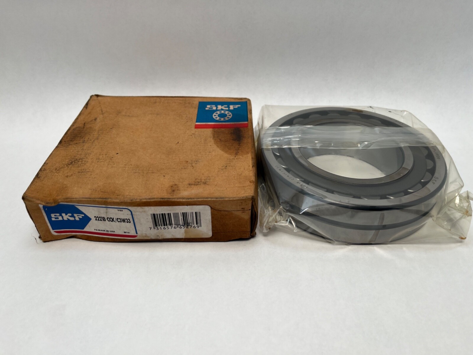 SKF 22218-CCK/C3W33 Spherical Roller Bearing 90x160x40 mm 22218-CC-K-C3-W33 USA
