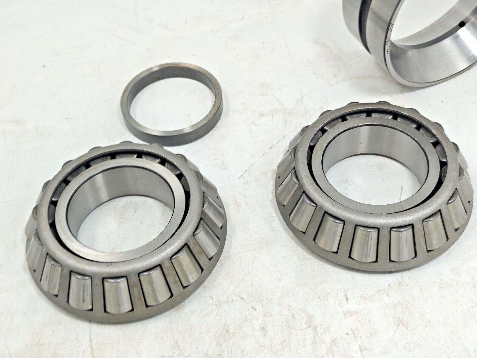 NSK HR 30314 DJ / HR 70KDE43 C3 Double-Row Tapered Roller Bearings