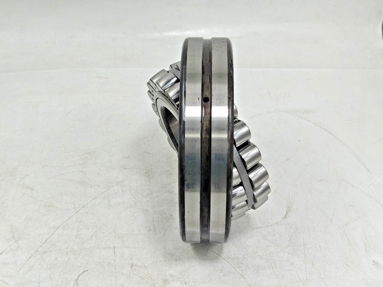 21318 E SKF Spherical Roller Bearing SKF 21318E Bearing 90x190x43 mm