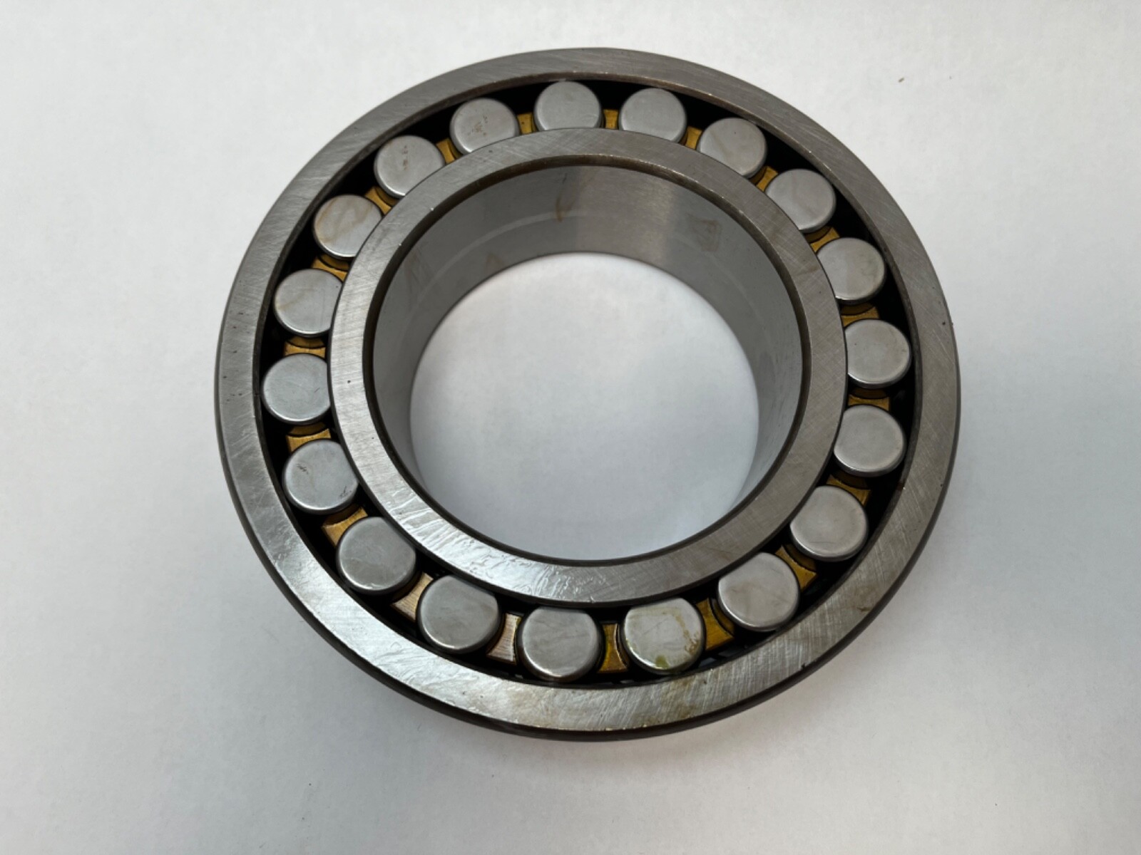 Hyatt 22220KMBC3W33 Bearing 100x180x46 mm 22220K 22220-K-MB-C3-W33