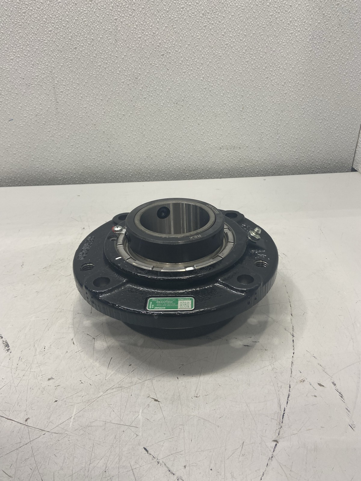 Rexnord 2 1/2″ Flanged Cart Roller Bearing ZBR2208