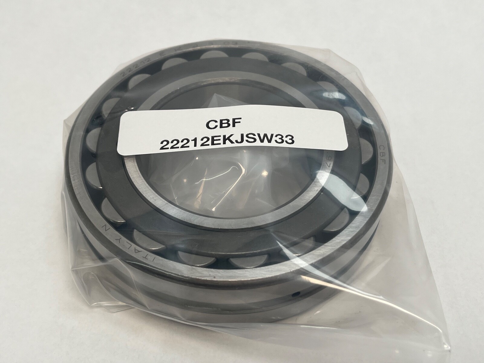 CBF 22212ESKJW33 Spherical Bearing 60x110x28 mm 22212-E-S-K-J-W33 Italy