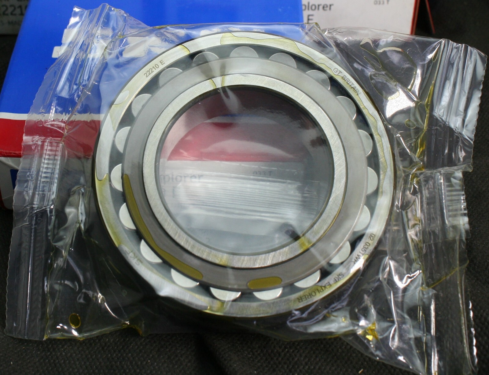 One (1) SKF 22210 E Explorer Spherical Roller Bearing 50 MM Great Britain NEW
