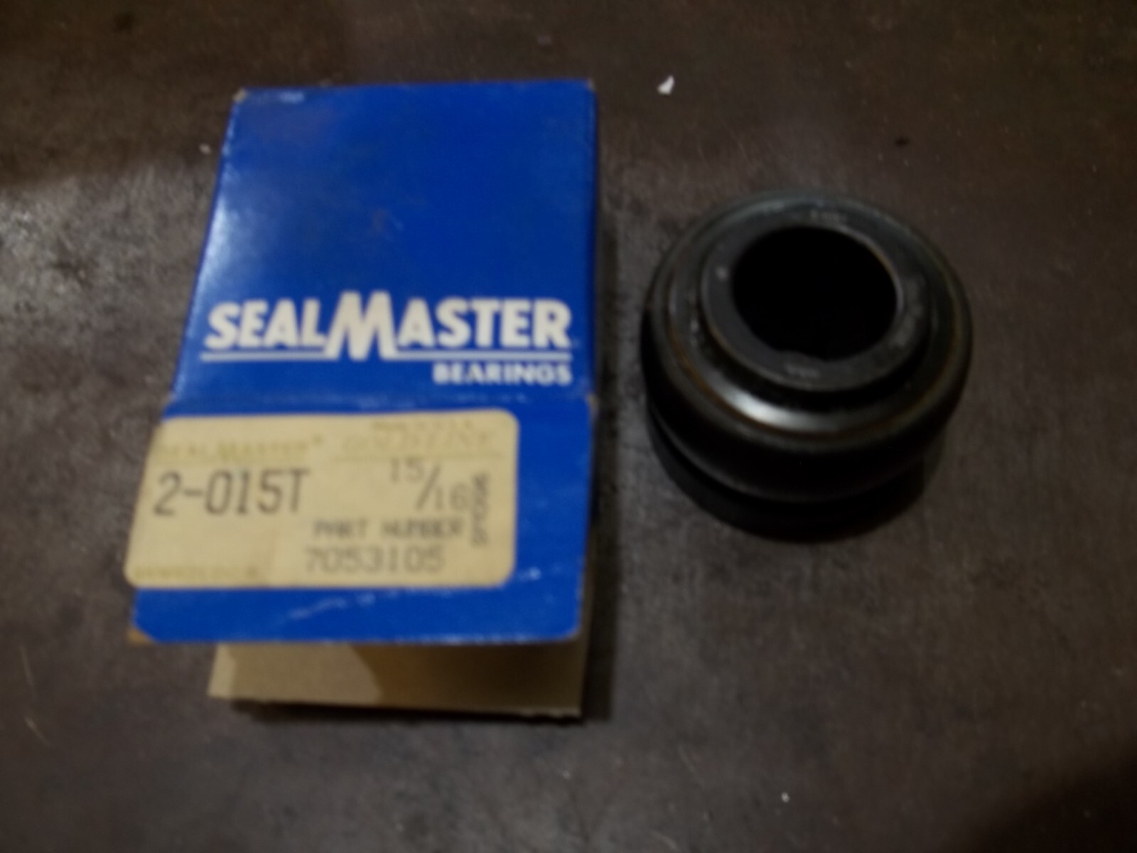 NIB SEALMASTER 2-015T 7053105 BALL BEARING INSERT 15/16″ (208-1)