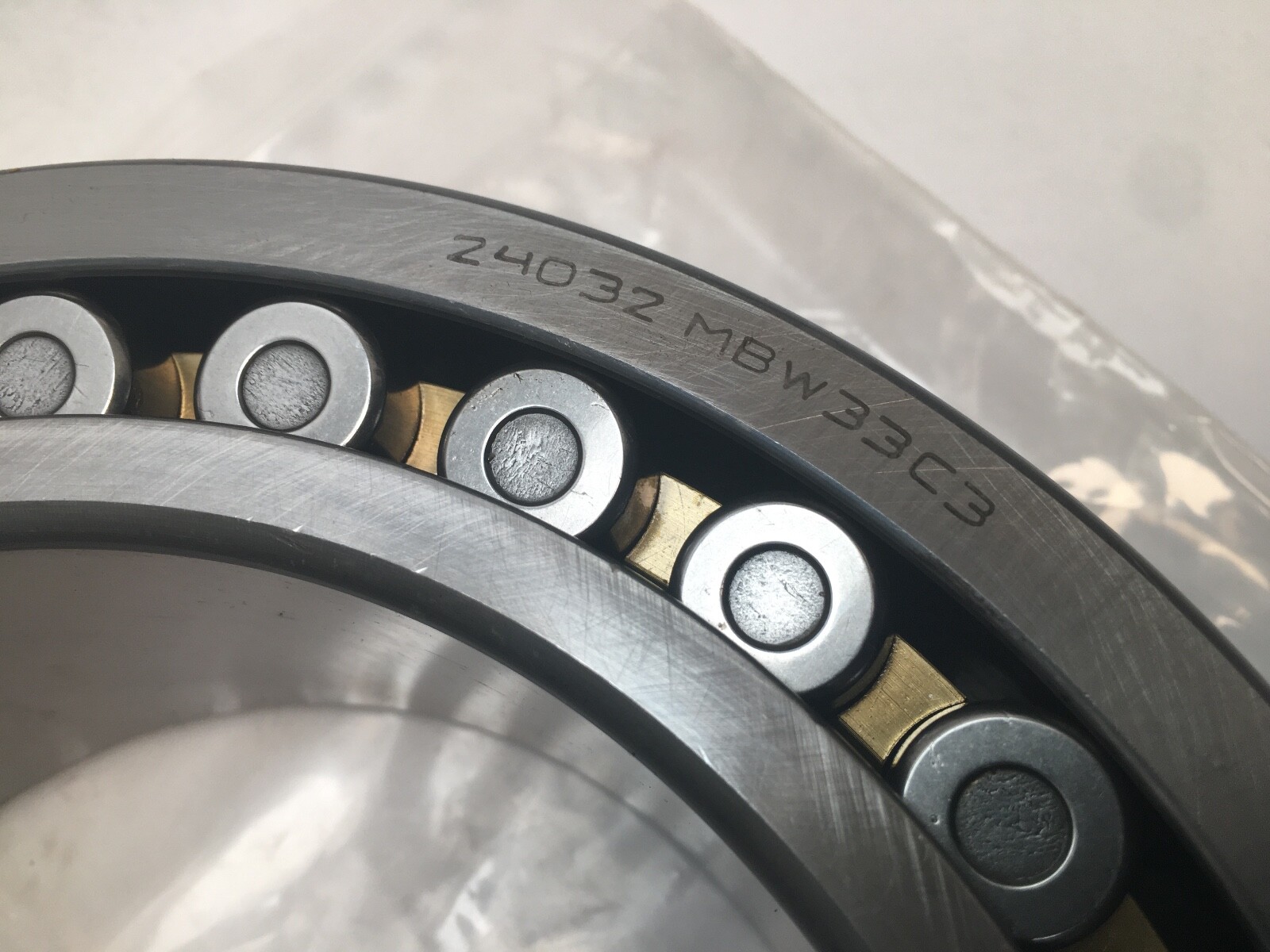 URB 24032MBW33C3 Spherical Roller Bearing 160x240x80 mm 24032 MB W33 C3 Romania