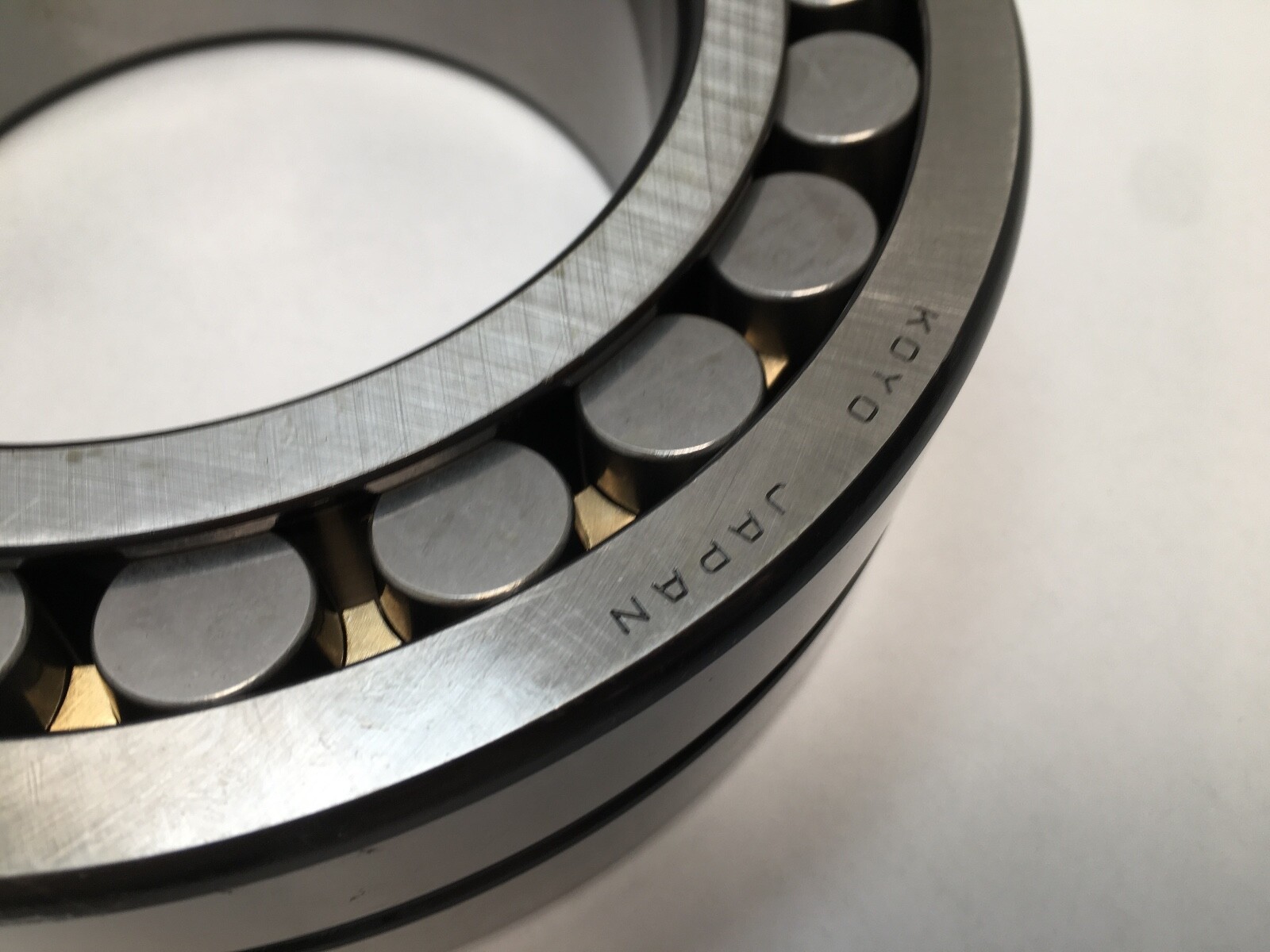 KOYO 23124RW33C3 Spherical Roller Bearing 120x200x62 mm 23124 R W33 C3 Japan