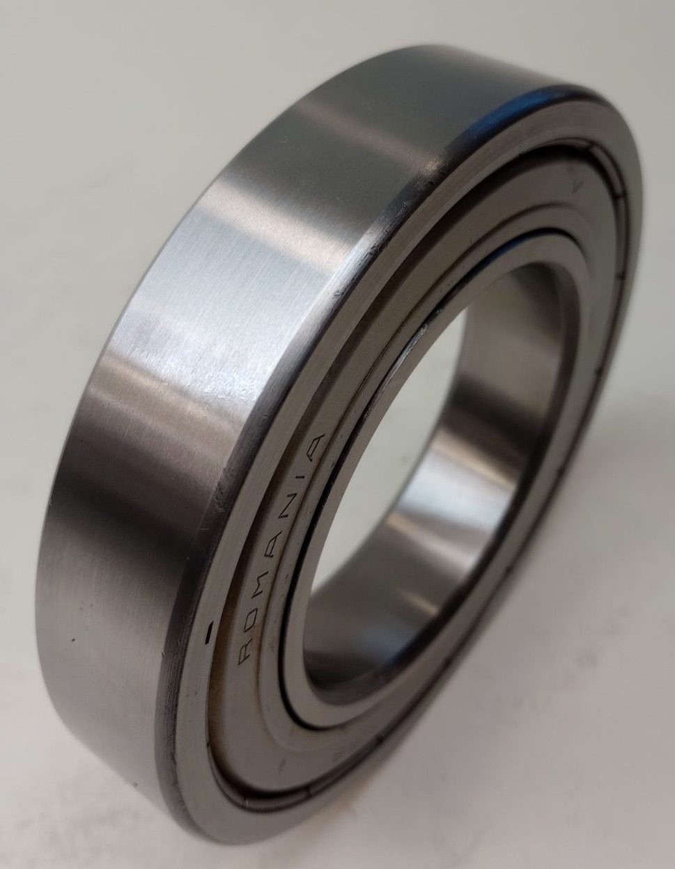 URB 6215ZZ Ball Bearing Deep Groove 75X130X25mm Double Shielded 6215-ZZ