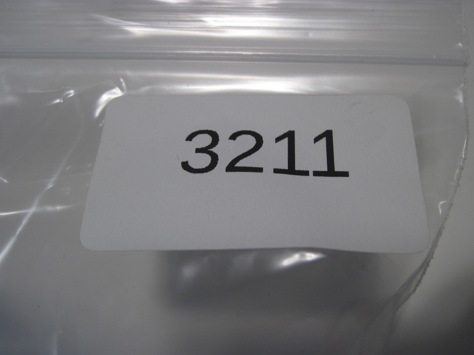 NOS SKF Double Rubber Sealed Steel Ball Bearing 6305-2RS1/C3GJN 25x62x17 mm