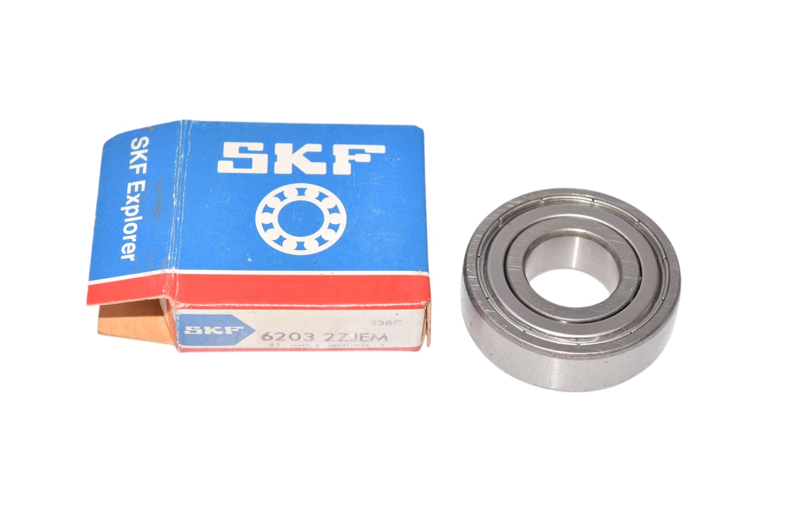 NEW SKF 6203 2ZJEM Light 6200 Series Deep Groove Ball Bearing 17 mm ID, 40 mm OD