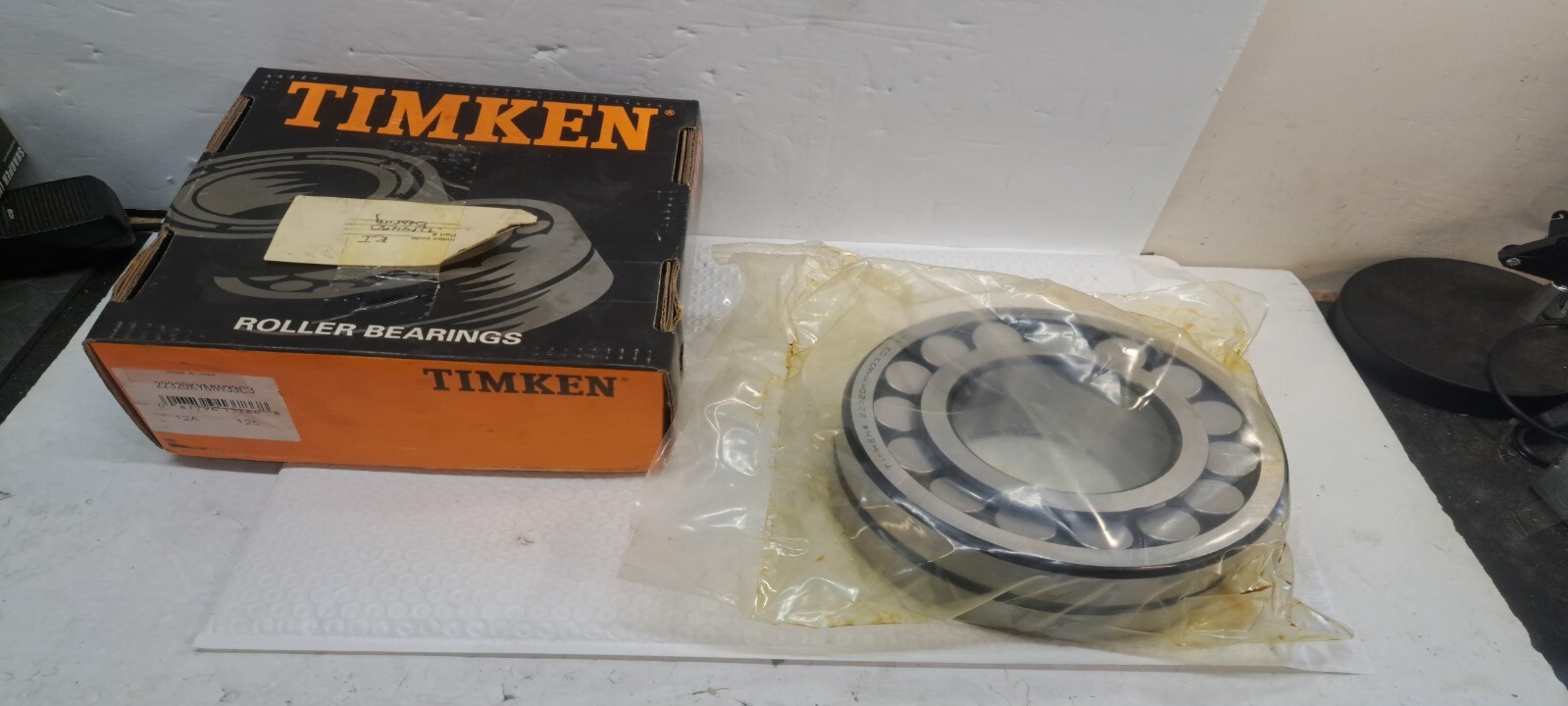 Timken 22320KYMW33C3 22320KEMW33C3 Spherical Roller Bearing NEW (0580)