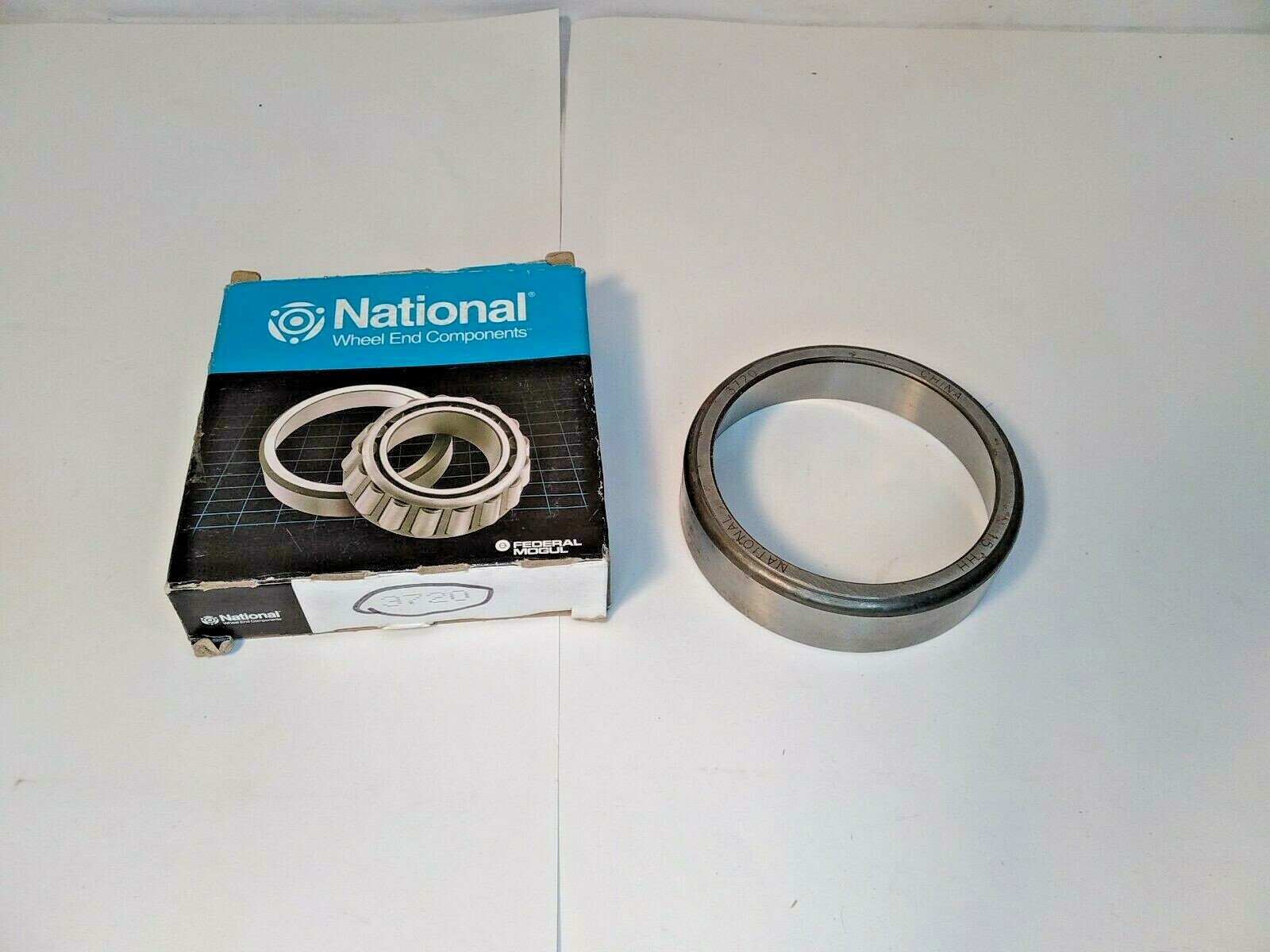 National 3720 Bearing Cup 3-21/32″ OD 15/16″ Width