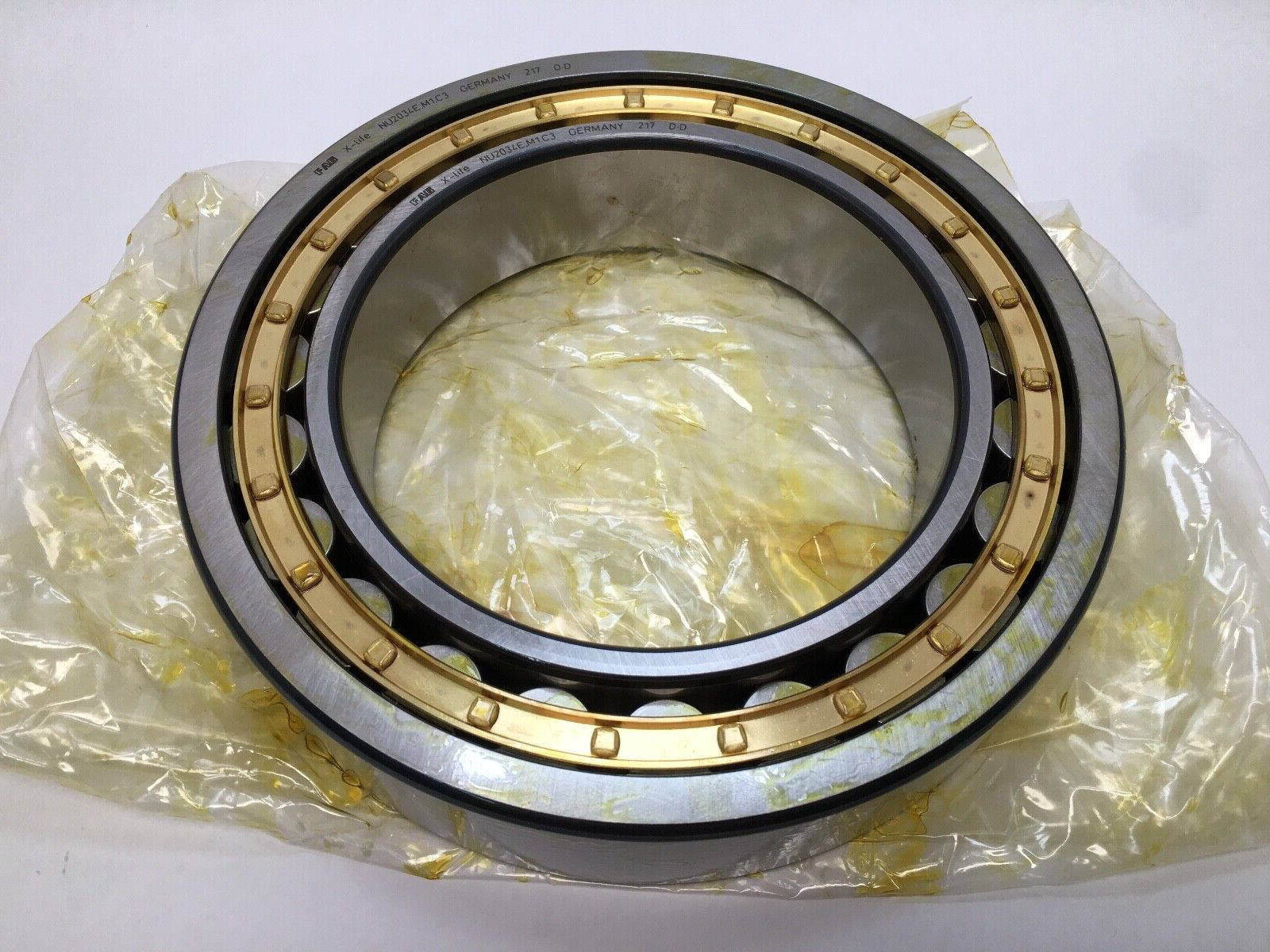 FAG NU2034-E-M1-C3 Cylindrical Bearing 170x260x54 mm NU 2034 E XL M1 C3 Germany