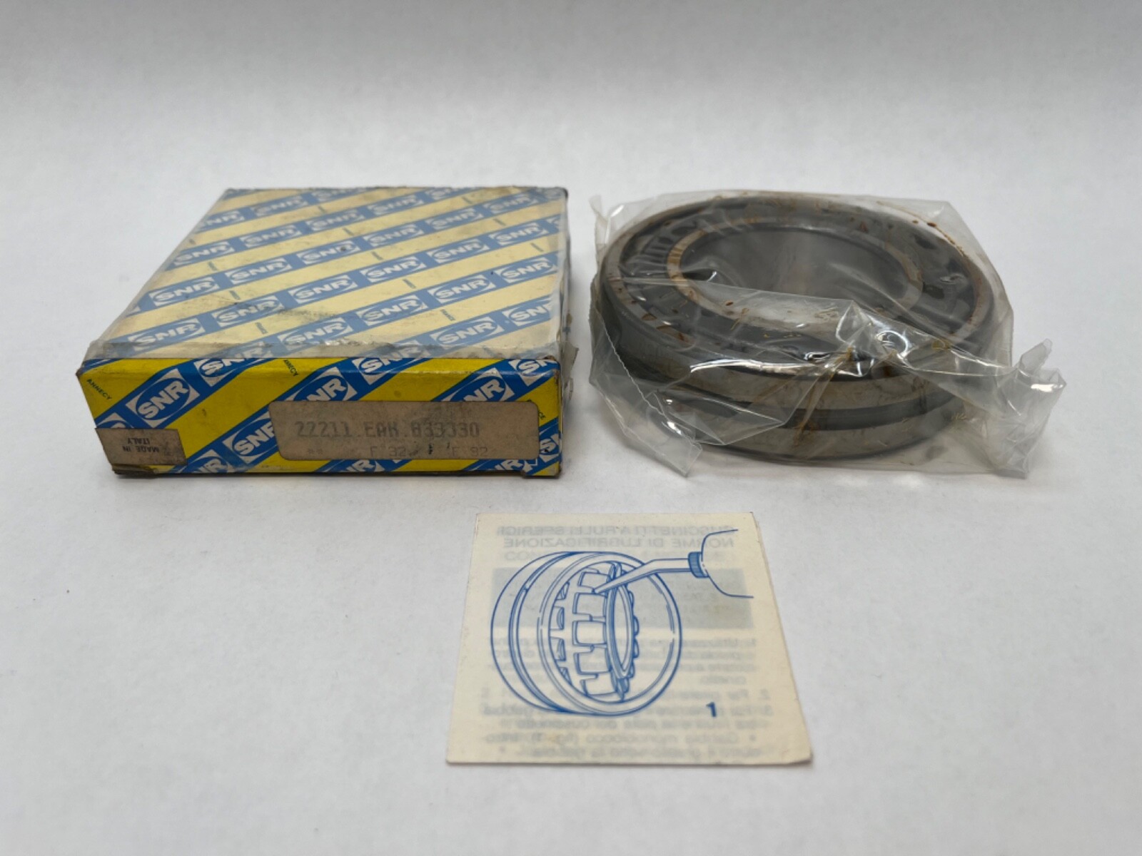 SNR 22211EAKB33J30 Spherical Bearing 55x100x25mm 22211 EA K B33/W33 J30/C3 Italy