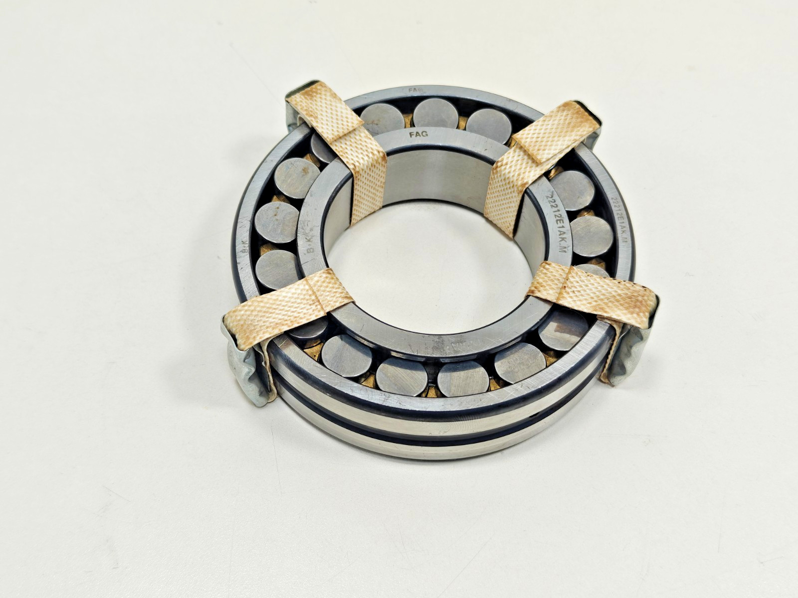 22212 E1AK.M FAG Spherical Roller Bearing FAG 22212 E1A-K-M Tapered Bore