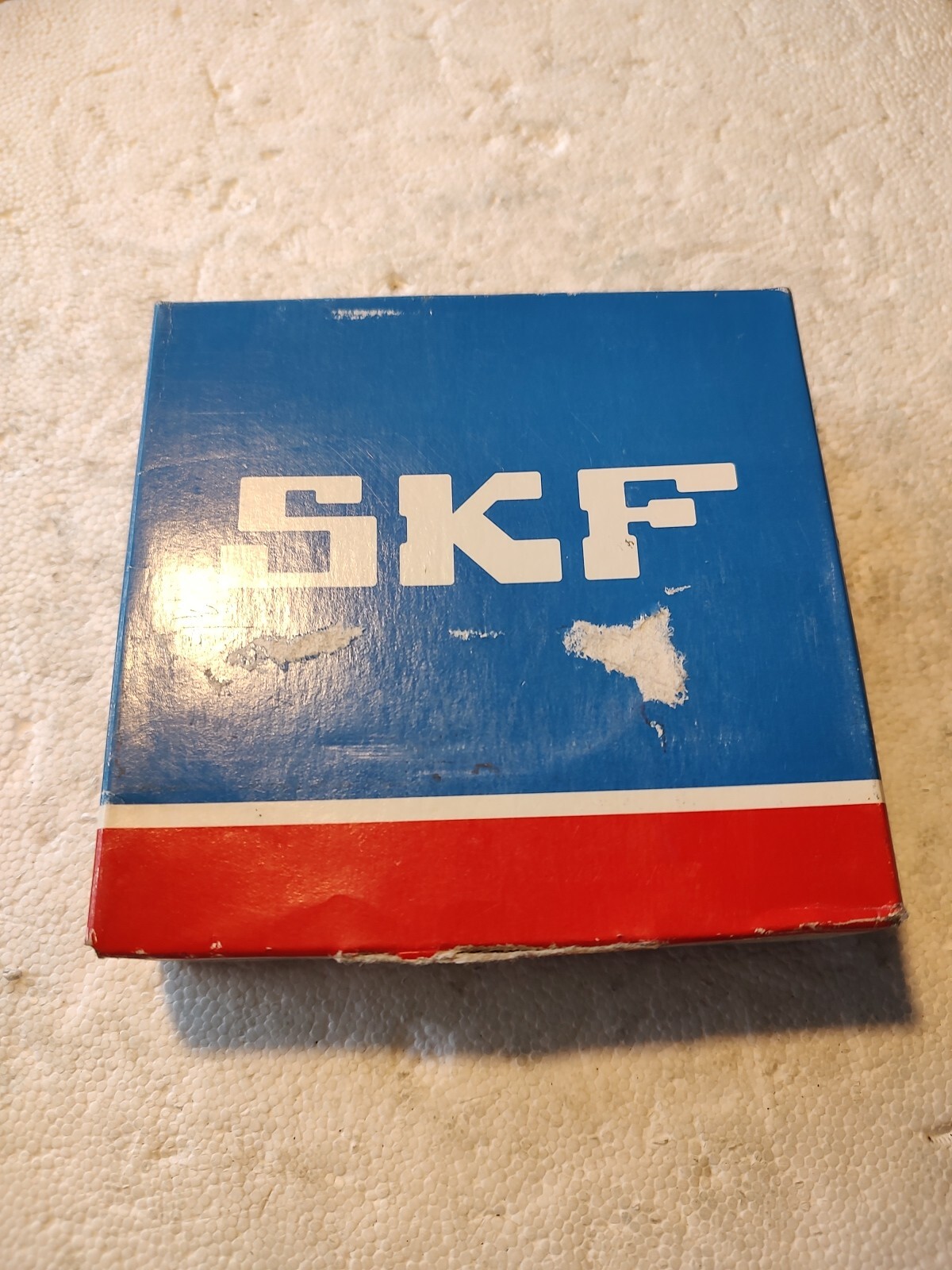 SKF 2212 EKTN9C3 Self Aligning Bearing 60x110x28 Tapered Bore