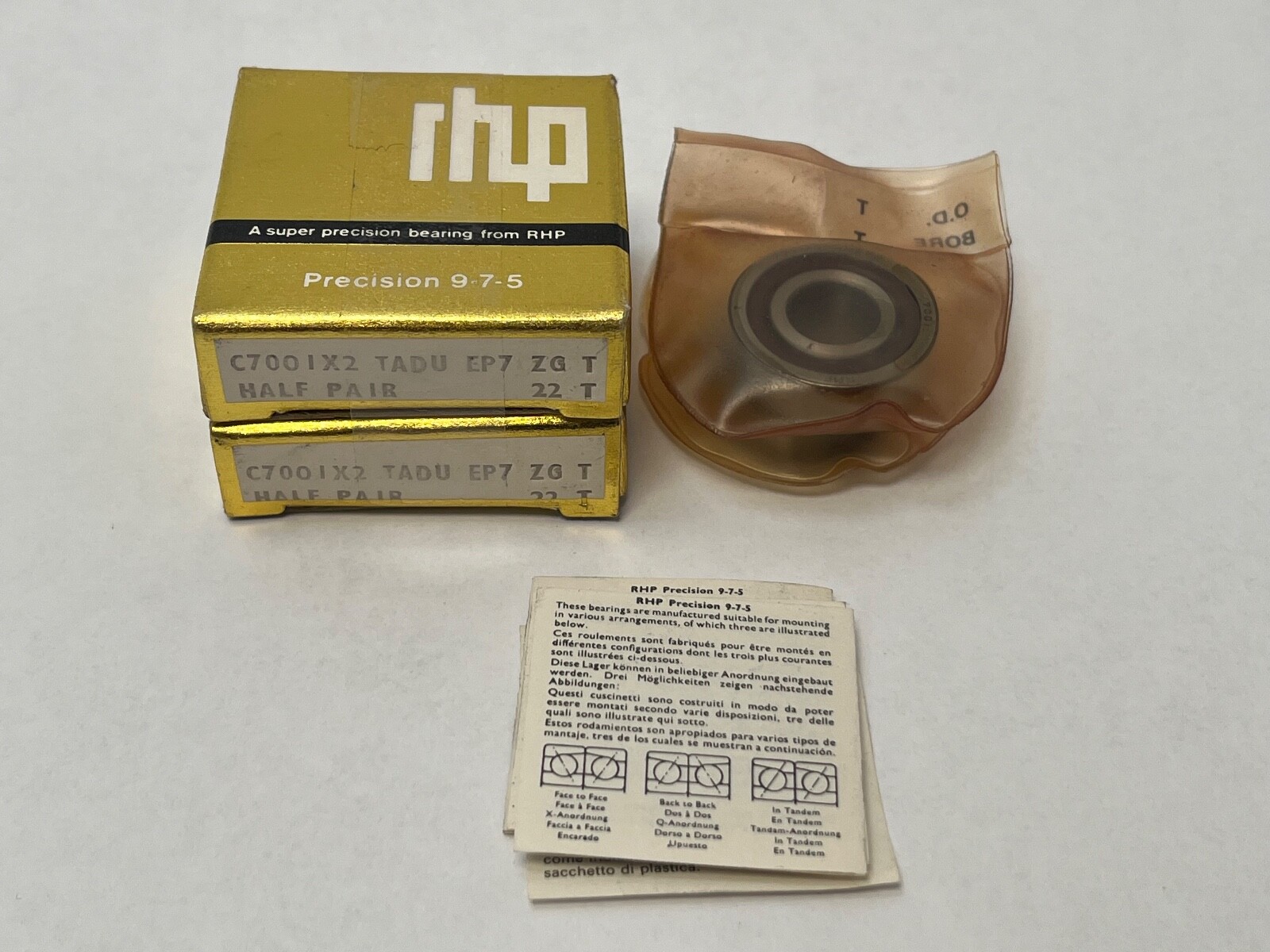 RHP 7001CTDULP4 Bearing 12x28x8 mm 7001-C-T-DUL-P4 C7001X2TADUEP7 England 2 Pcs