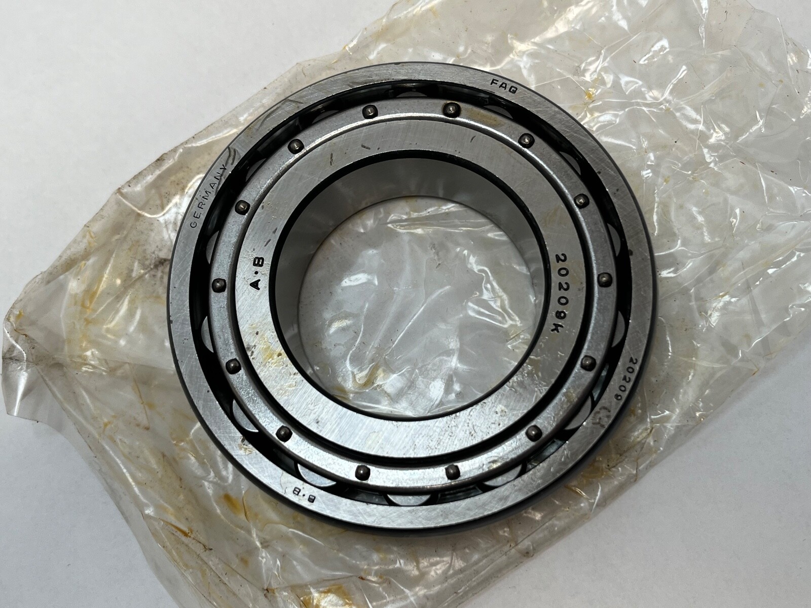 FAG 20209K.C3 Single Row Spherical Bearing 45x85x19 mm 20209-K-C3 Germany