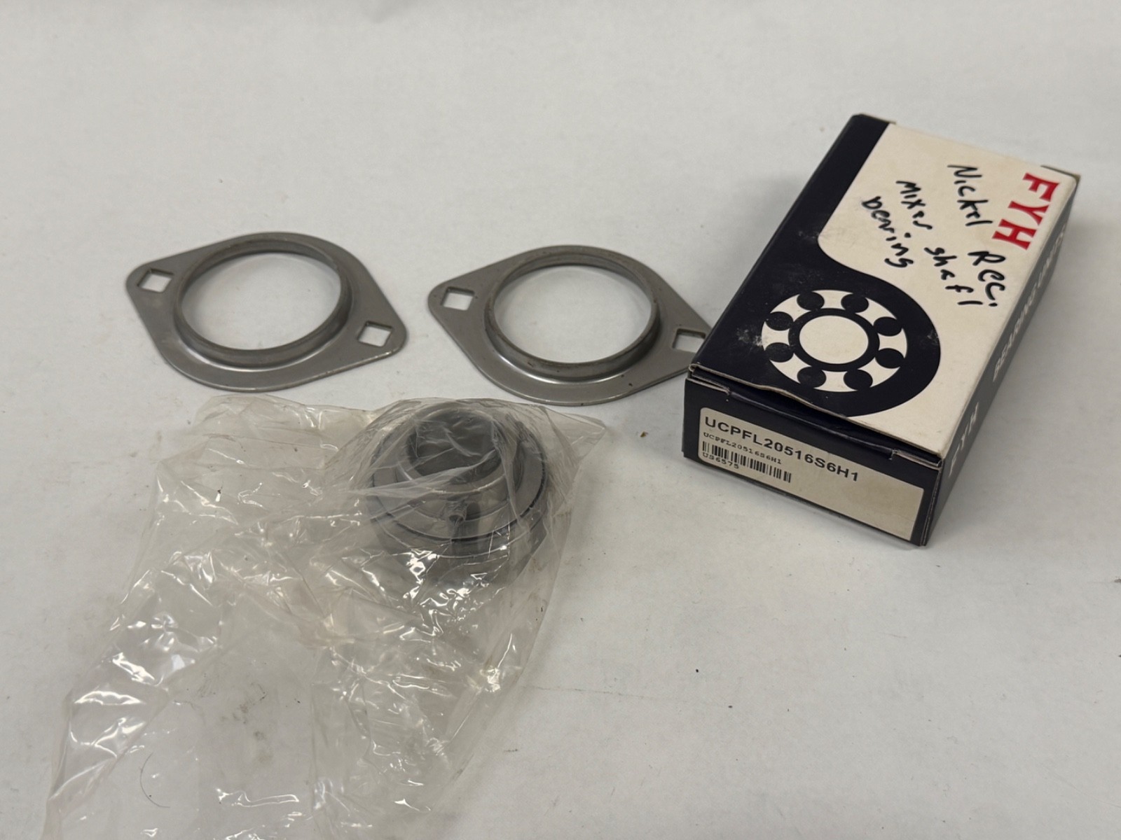 New FYH UCPFL20516S6H1 Flange Pillow Block Bearing Unit