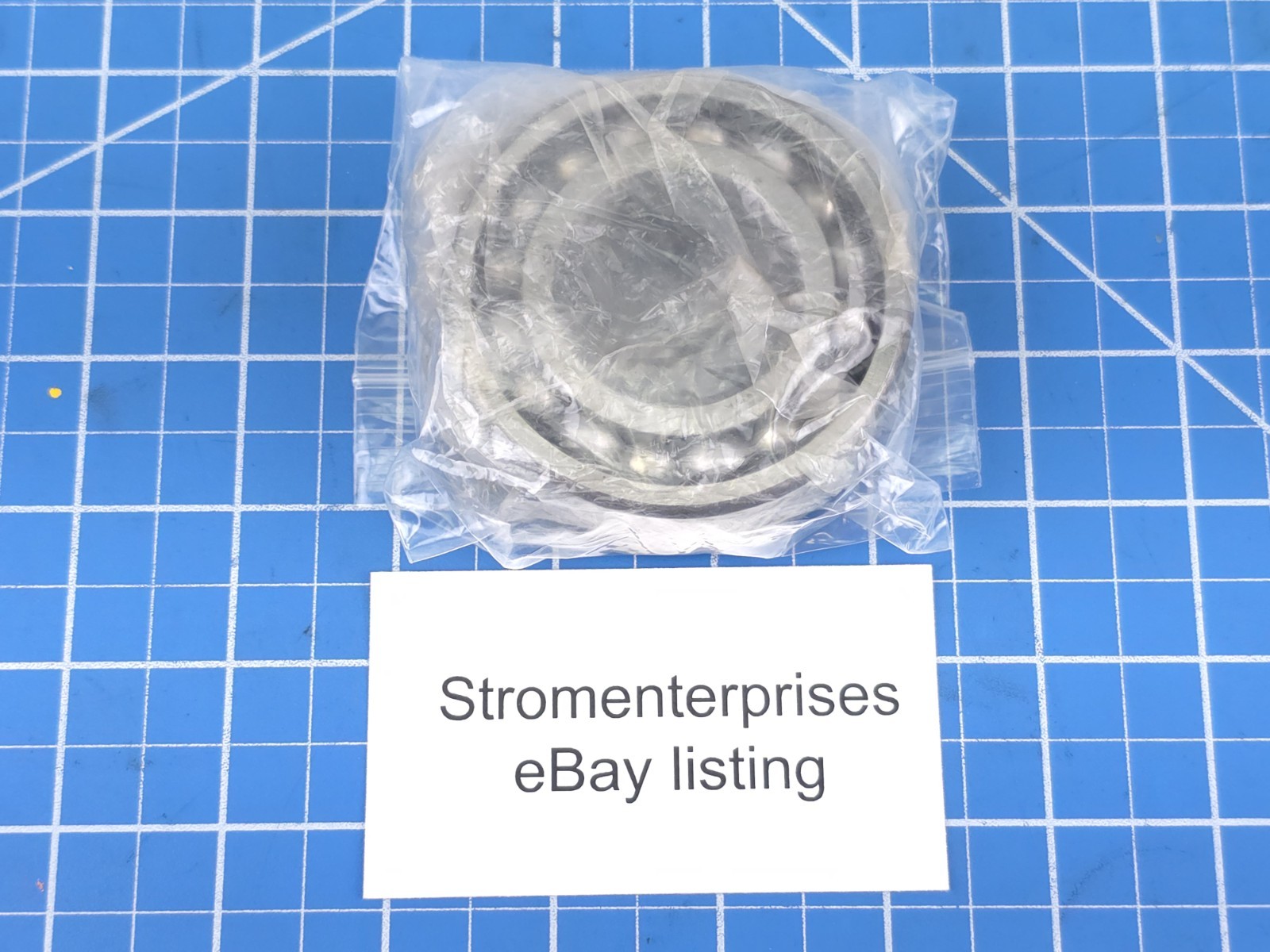 New. NSK 3207 Angular Contact Bearing, 35mm ID, 72mm OD, 27MM Width