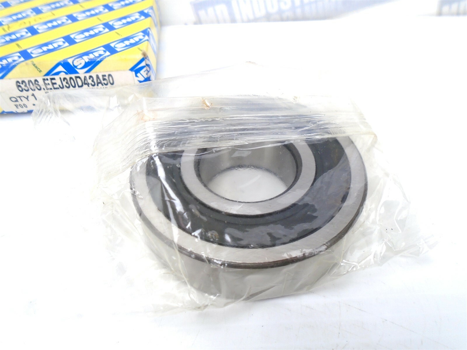 SNR – 6306 NR – SNR Sealed Deep Groove Bearing – 30 x 72 x 19mm (NEW IN BOX)