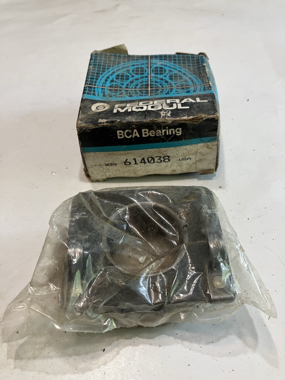 Federal Mogul 614038 Bearing – New Old Stock