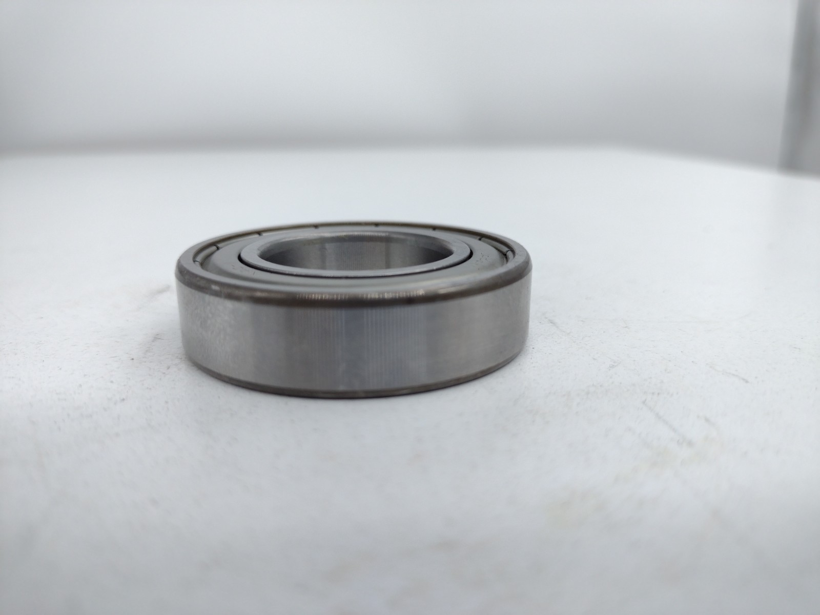 *** Nachi 6005ZZE Deep Groove Ball Bearing 25mm Bore