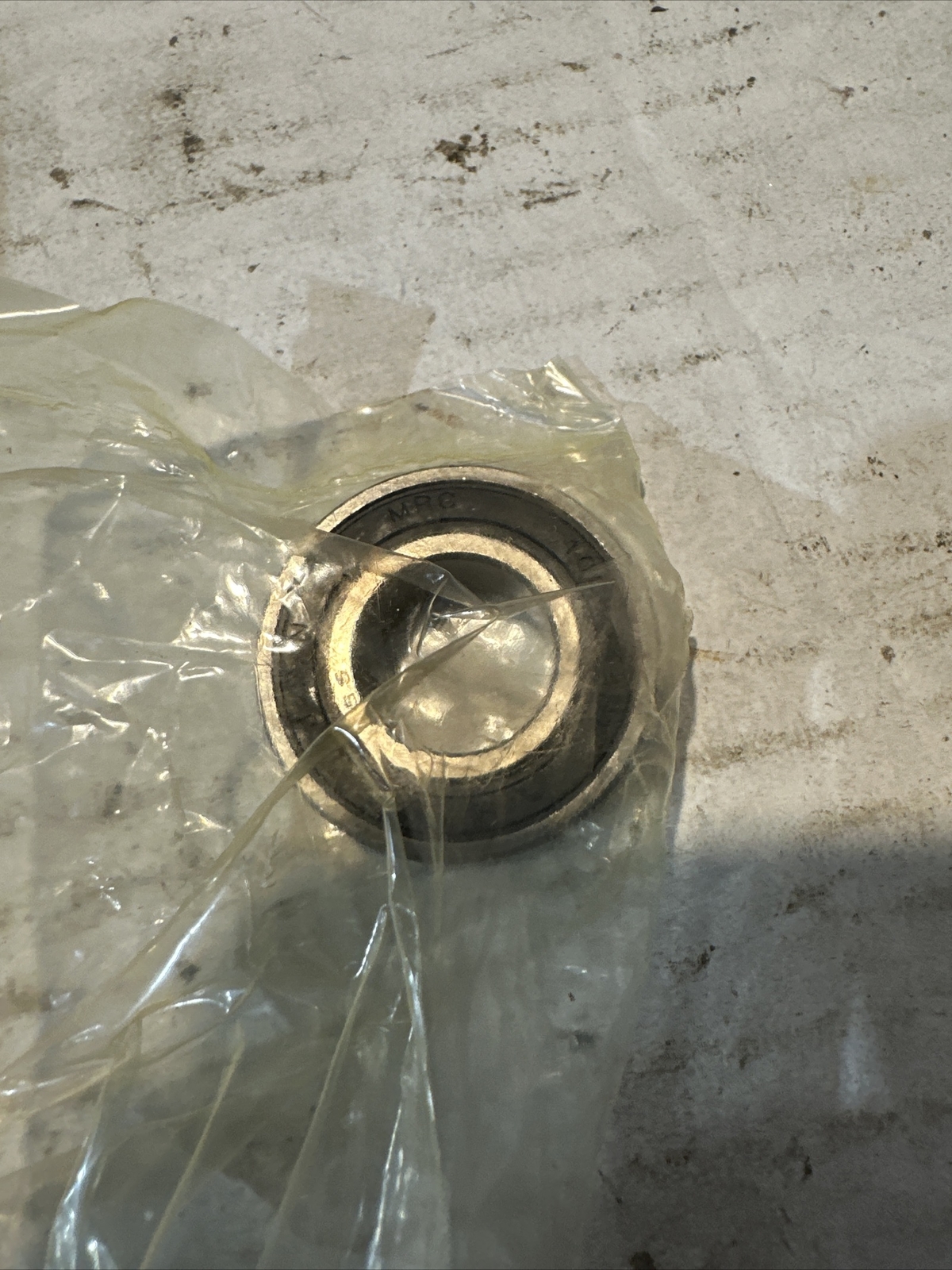 MRC 103KSZZST H401 C3 Sealed Bearing w Snap Ring 15MM Bore (SP127)
