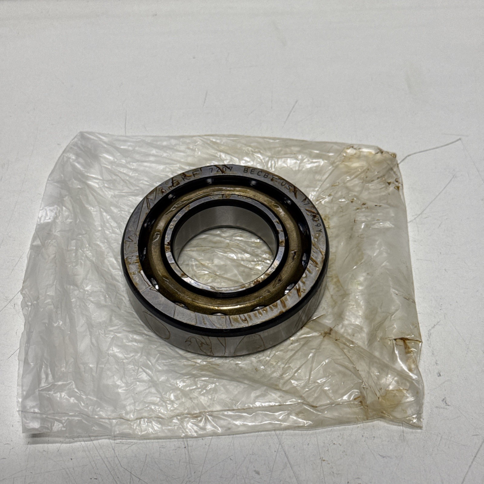 SKF Explorer – 7207 BECBY Angular Contact Ball Bearing / New No Box