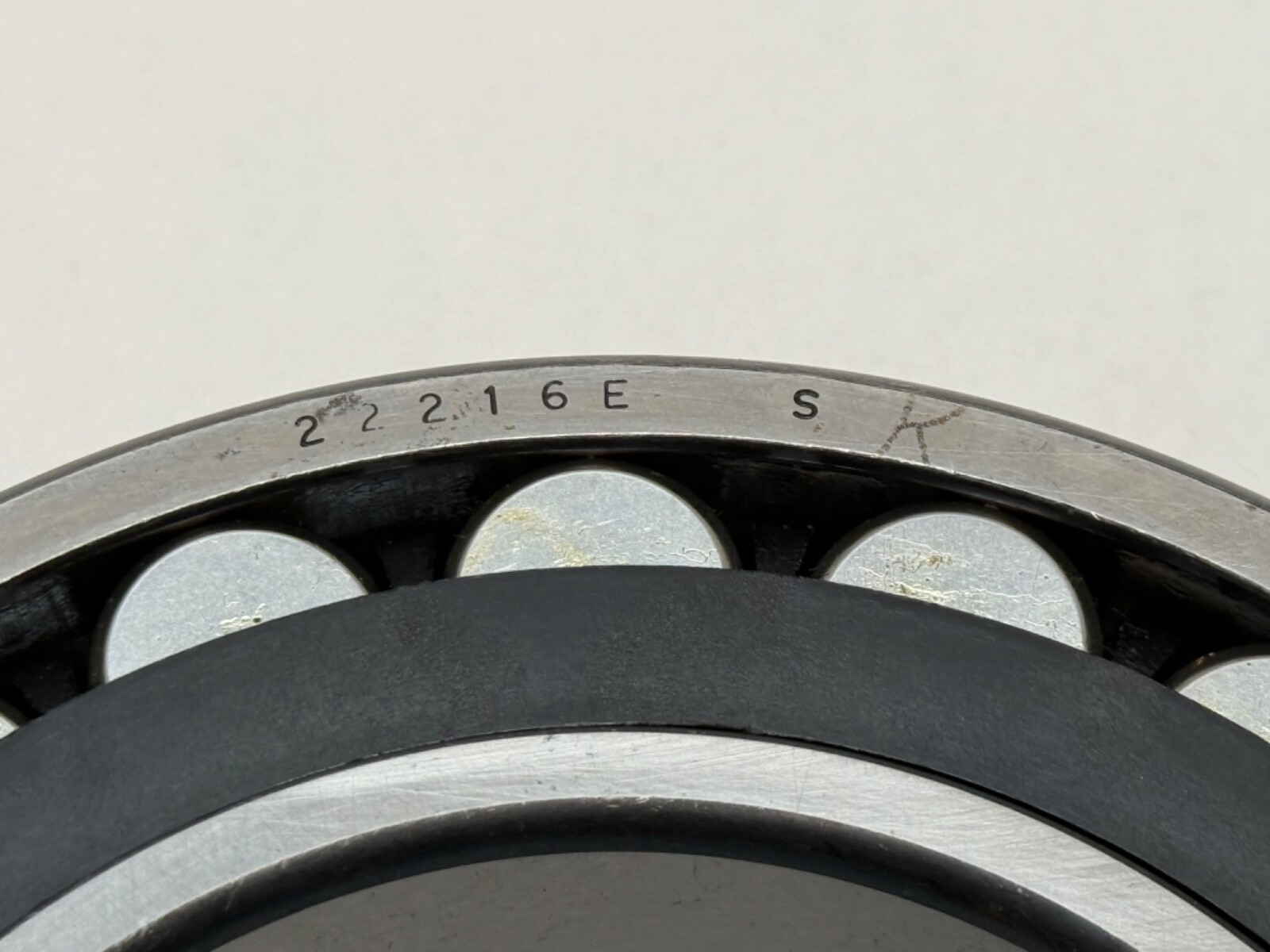 FAG 22216ESK.TVPB Spherical Bearing 22216E 22216-E-S-K-TVPB-W33 80x140x33 mm