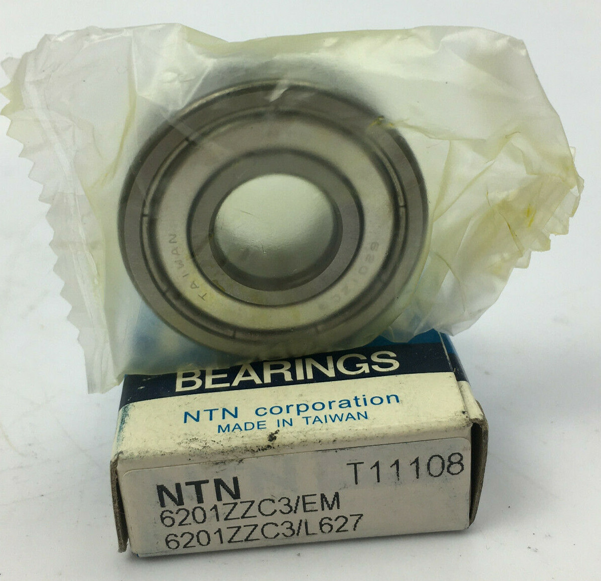 NEW NTN 6201ZZC3/EM Double Shield Deep Groove Radial Ball Bearing