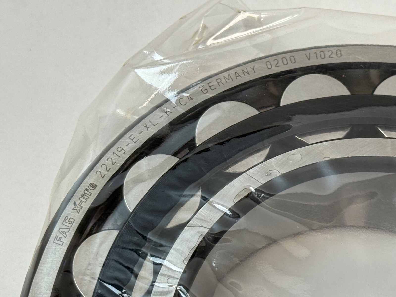 FAG 22219-E-XL-K-C4 Spherical Roller Bearing 22219EXLKC4 95x170x43 mm