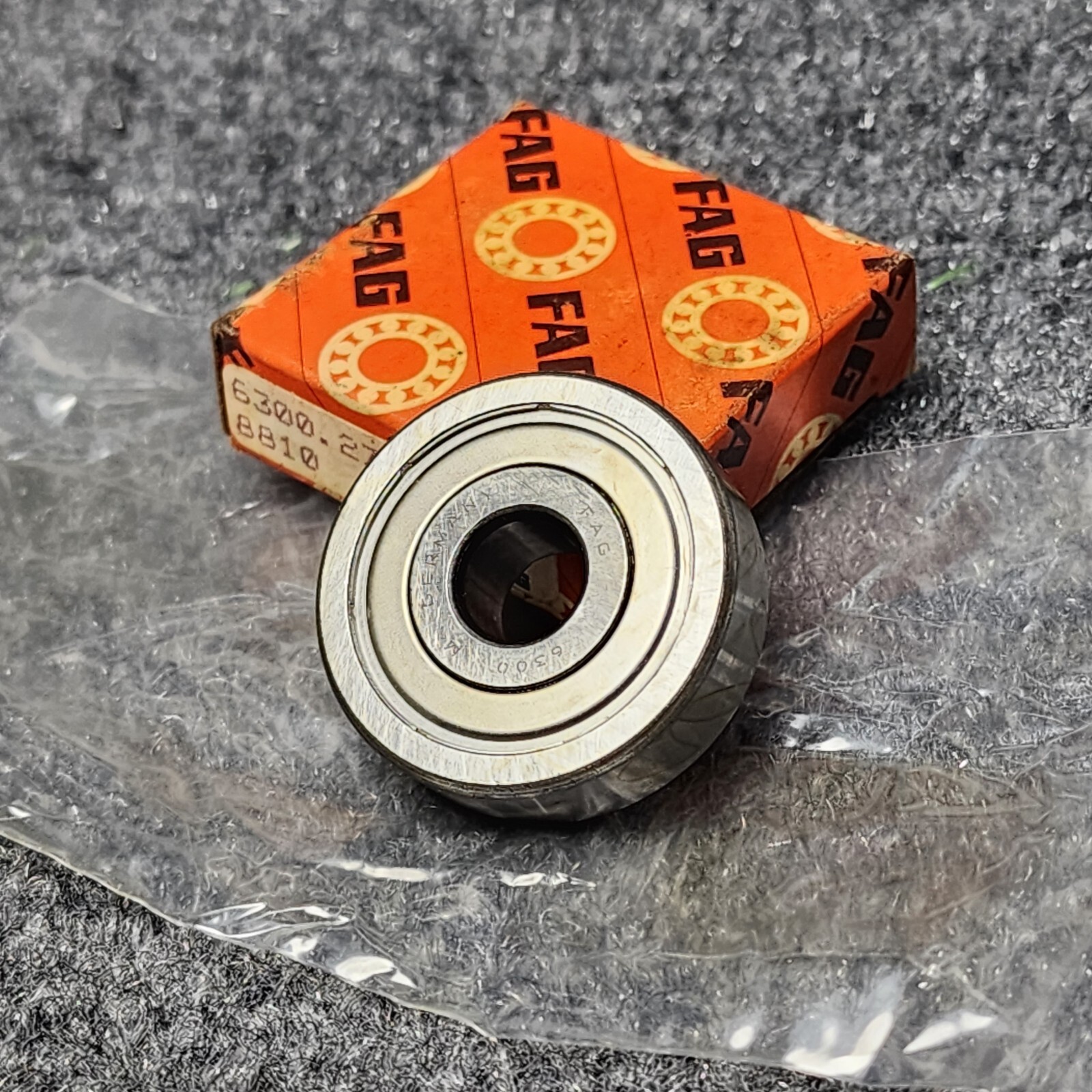 FAG 6300 2ZR Deep Groove Ball Bearings 10mm Bore 35mm OD x 11mm Width
