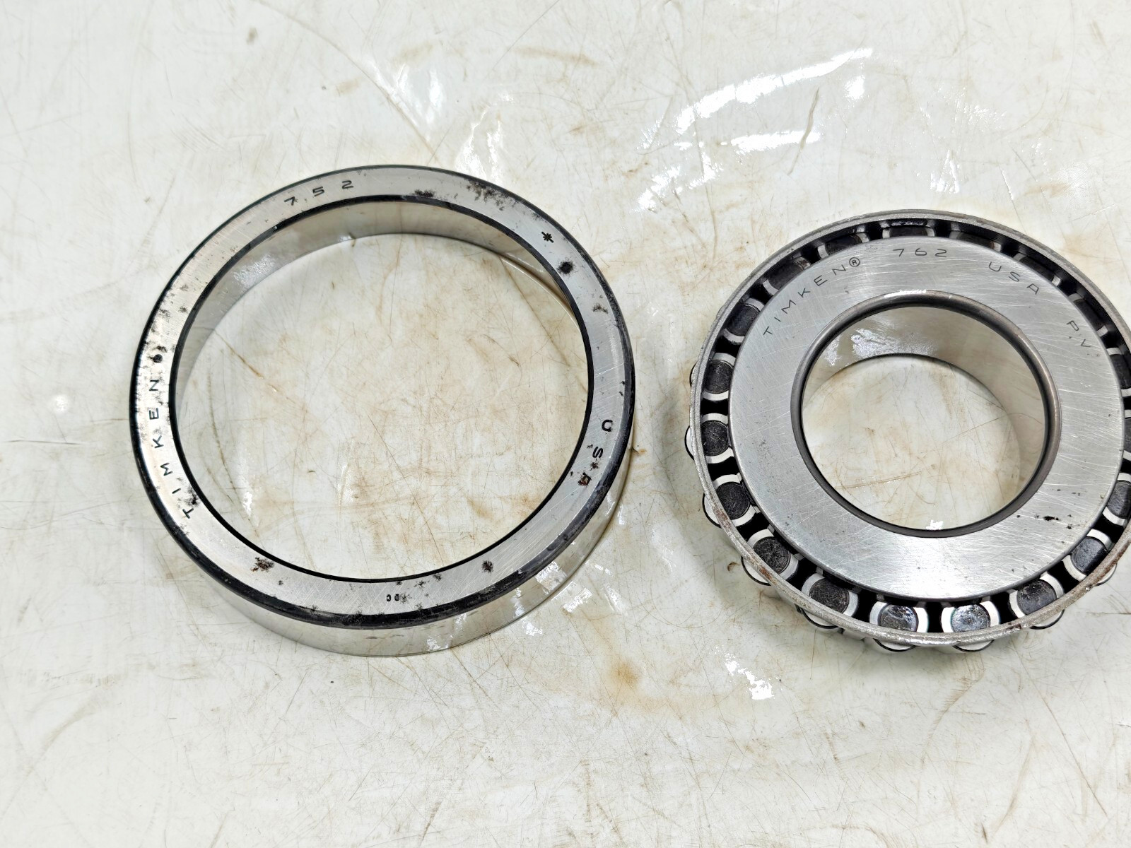 762/752 Timken Tapered Roller Bearing Cone&Cup Timken 762 – 752 USA 2.8750 in ID