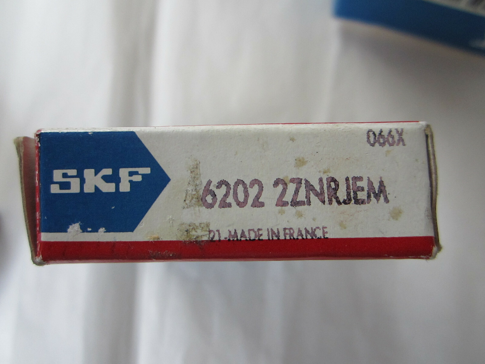 SKF 6202 2ZN/C3GJN BALL BEARING LOT OF 3