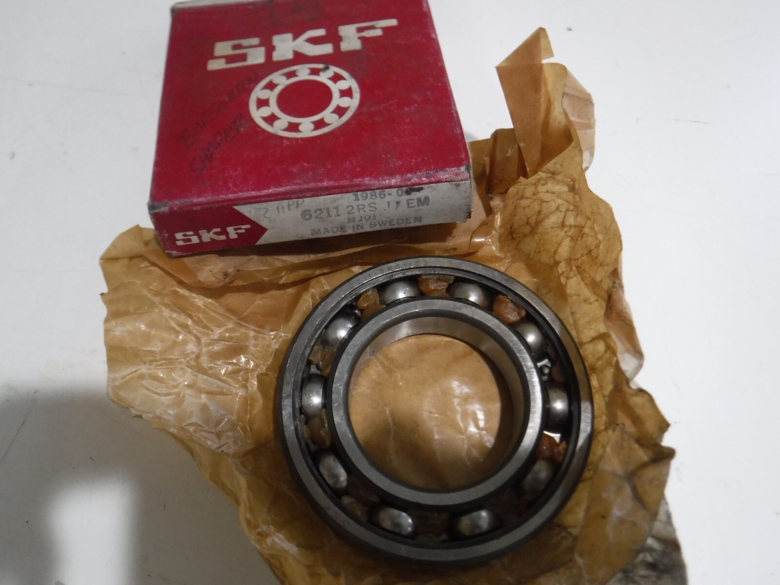 SKF 6211-2RS1/C3 BALL BEARING New condition