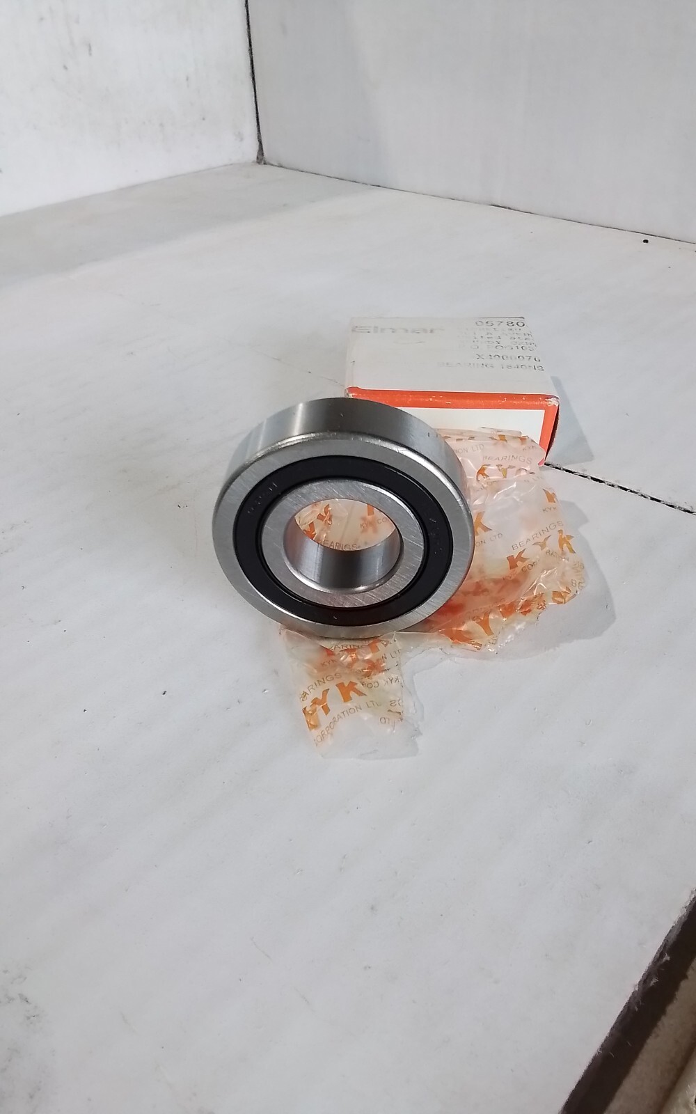 1640-2RS KYK New Single Row Ball Bearing (SP211)