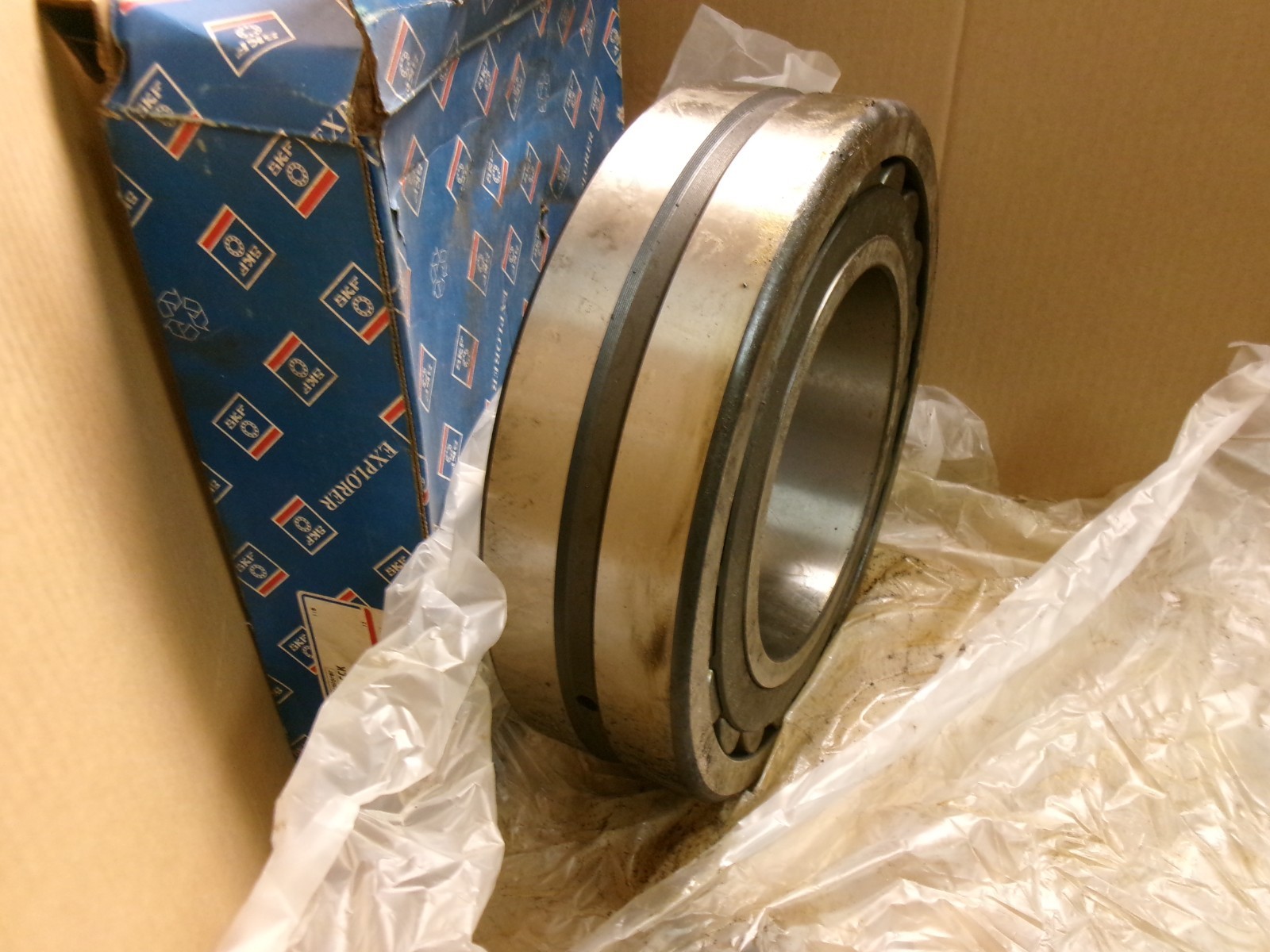 SKF Explorer 22234CCK/C3W33 Spherical Roller Bearing
