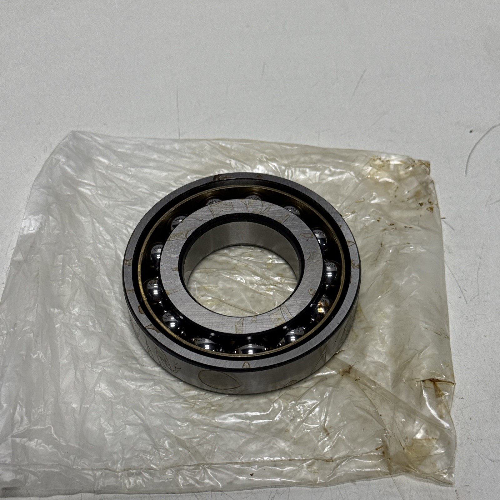 SKF Explorer – 7207 BECBY Angular Contact Ball Bearing / New No Box