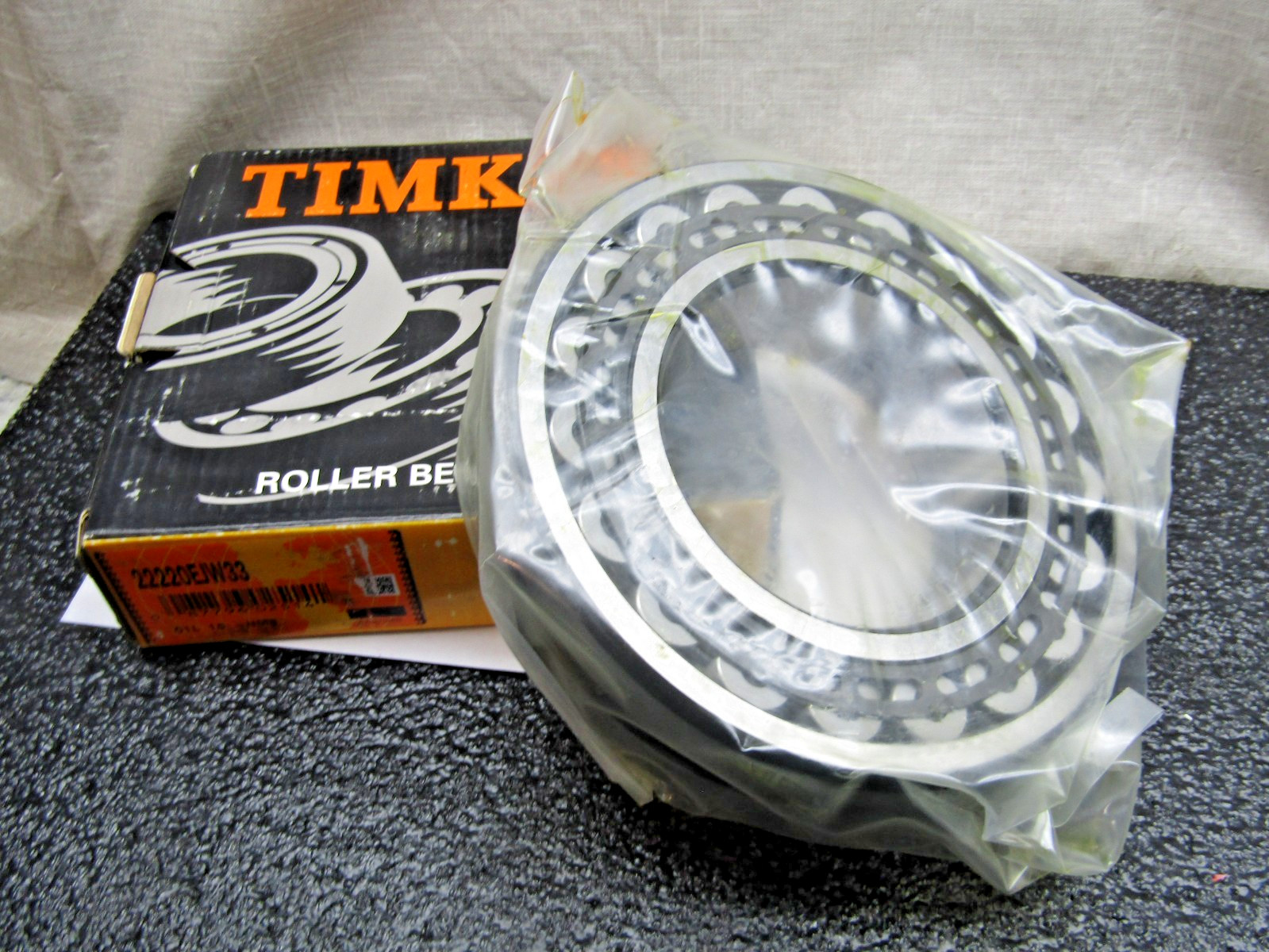 Timken 22220 EJ W33 100mm X 180mm X 46mm Spherical Roller Bearing