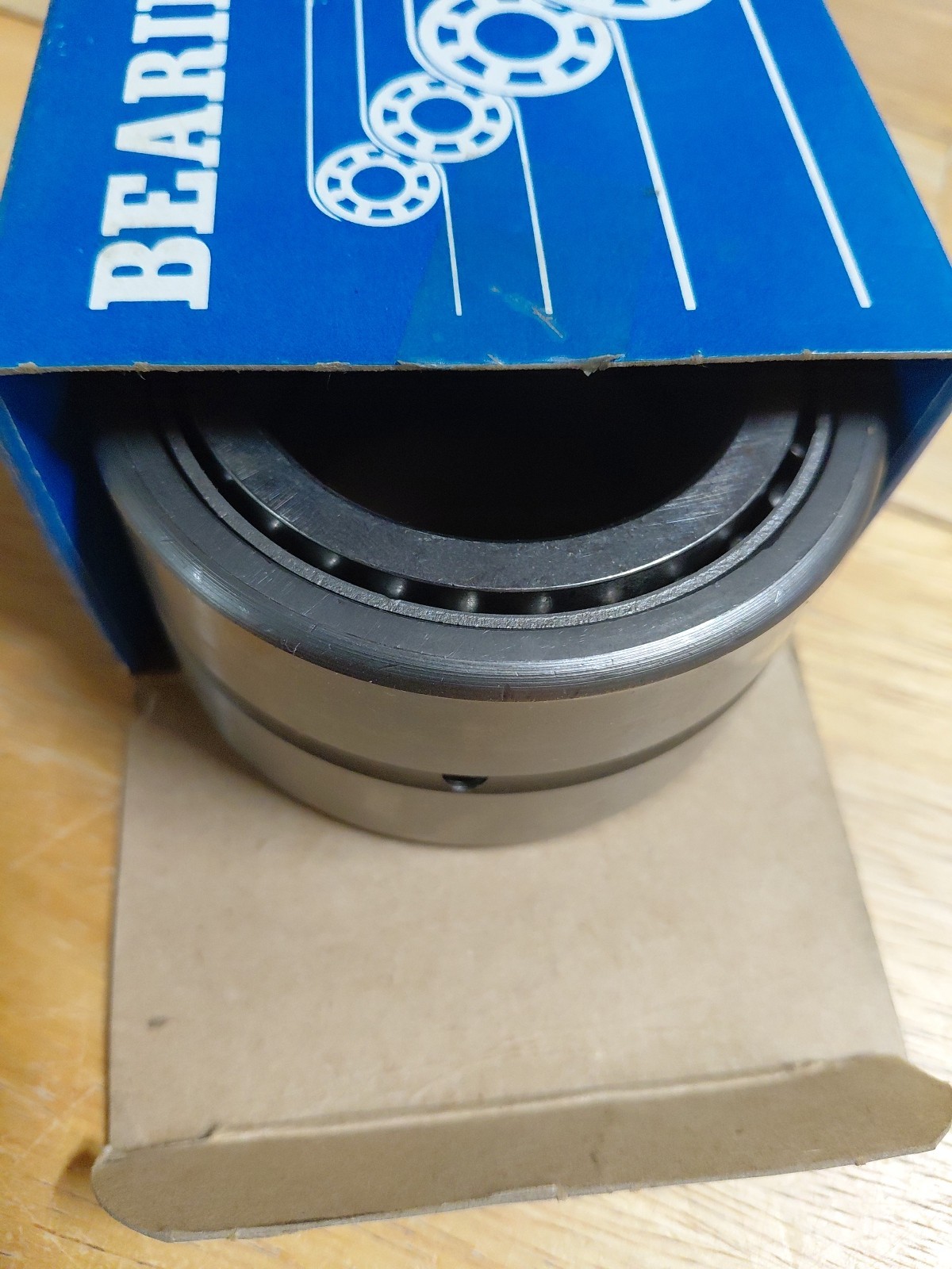 McGill MR 40 Needle Roller Bearing Two New