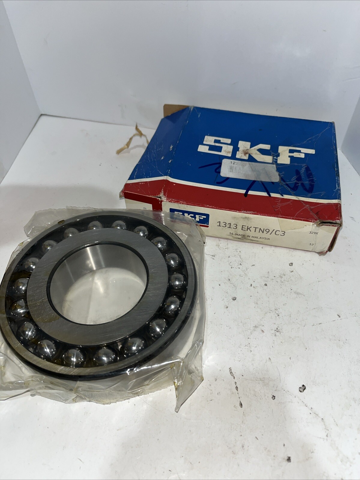 SKF 1313EKTN9C3 Self Aligning Bearing 65x140x33 mm 1313 EKTN9 C3 NOS