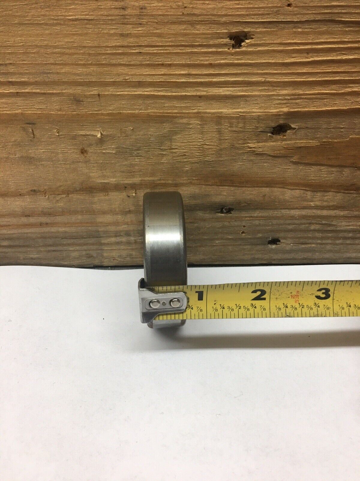 Sealed One Side Radial Ball Bearing 6305RLD Peer 25mm x 62mm x 17mm