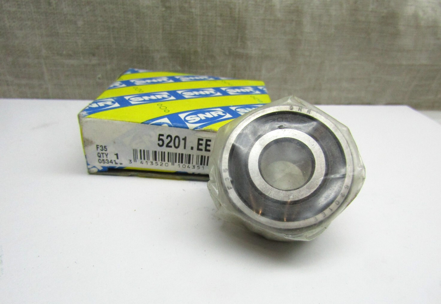 SNR 5201.EE 5201-2RS 12mm x 32mm x 5/8″ Sealed Bearing