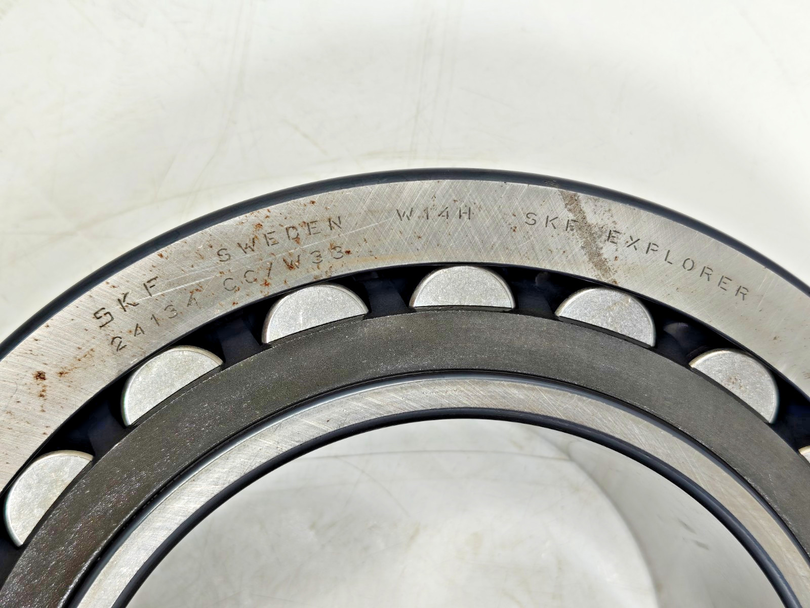 24134 CC/W33 SKF Spherical Roller Bearing SKF Explorer 24134CC W33 170x280x109mm