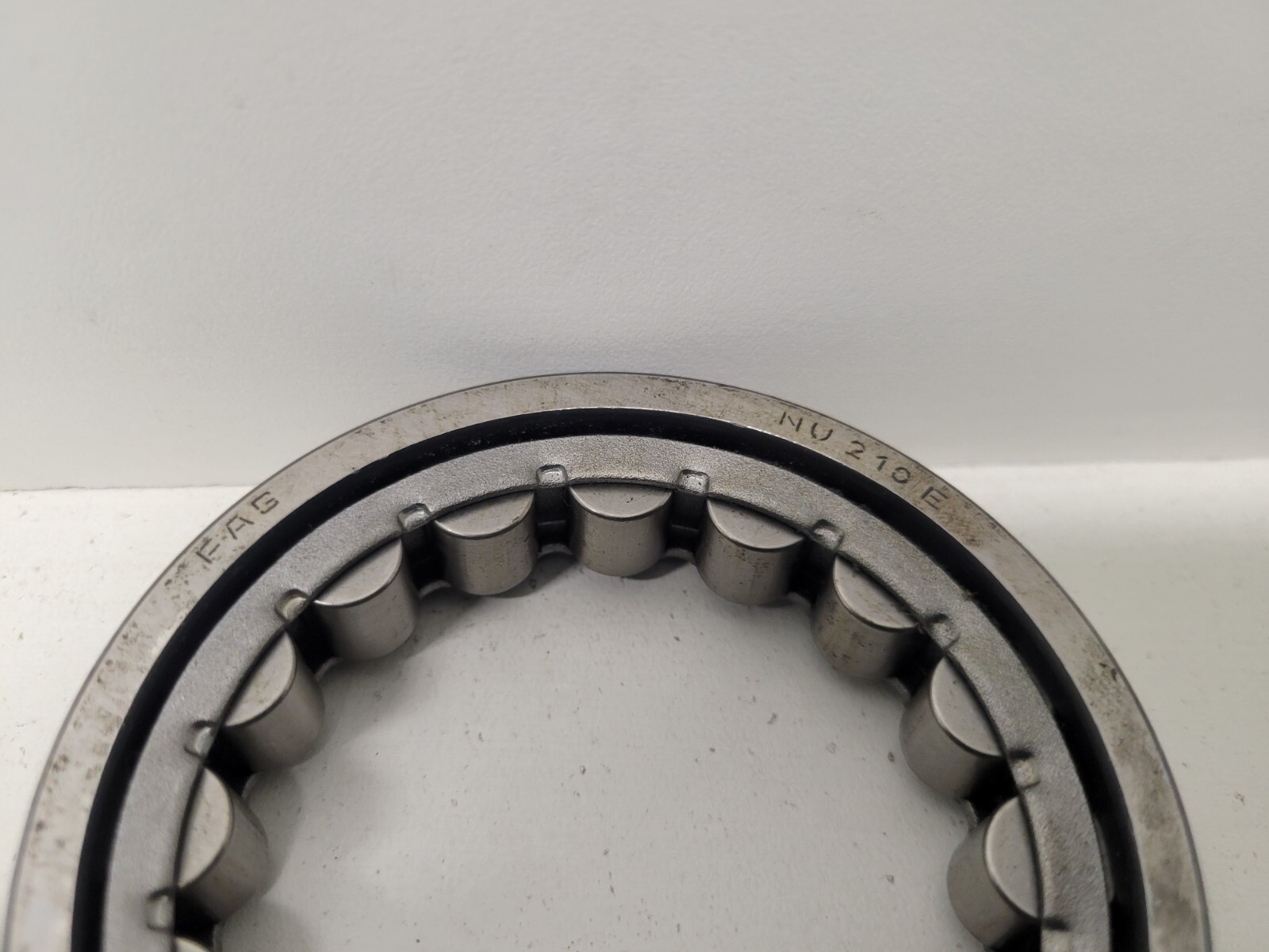 NEW OLD STOCK! FAG CYLINDRICAL ROLLER BEARING NU210E