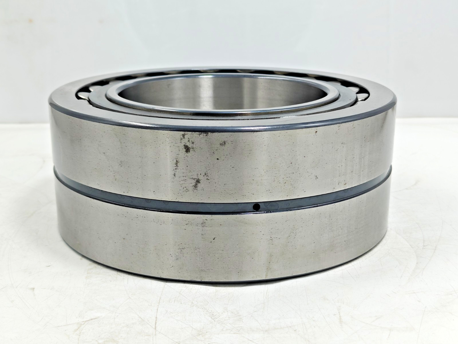 24134 CC/W33 SKF Spherical Roller Bearing SKF Explorer 24134CC W33 170x280x109mm
